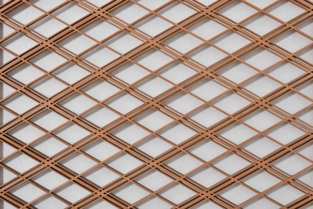 ヴィンテージ建具　昭和中期　高級品　斜め格子の組子が上品な裏障子付き引き戸2枚セット　(R-085037)