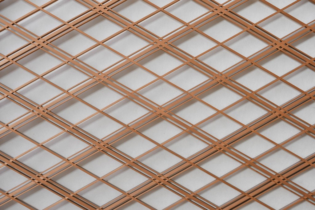 ヴィンテージ建具　昭和中期　高級品　斜め格子の組子が上品な裏障子付き引き戸2枚セット　(R-085038)