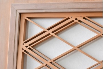 ヴィンテージ建具　昭和中期　高級品　斜め格子の組子が上品な裏障子付き引き戸2枚セット　(R-085038)