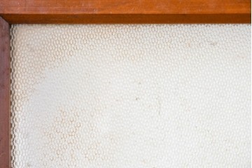 アンティーク建具　昭和初期～中期　ガラス入りの趣ある折れ戸1枚　(R-085040)