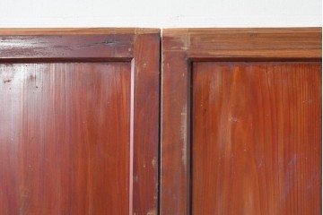 アンティーク建具　大正期　下部の鏡板に欅(ケヤキ)の一枚板を使用した漆塗りのガラス帯戸3枚セット　(R-085041)