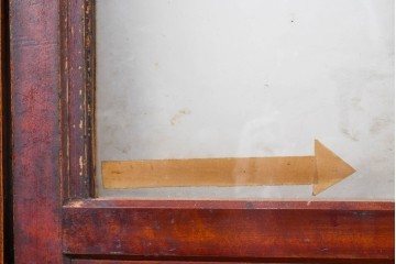 アンティーク建具　大正期　下部の鏡板に欅(ケヤキ)の一枚板を使用した漆塗りのガラス帯戸3枚セット　(R-085041)