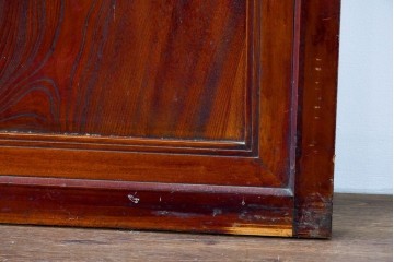 アンティーク建具　大正期　下部の鏡板に欅(ケヤキ)の一枚板を使用した漆塗りのガラス帯戸3枚セット　(R-085041)