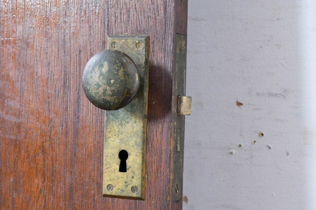 ヴィンテージ建具　柔らかく光を取り込むリブガラス入りドア　(R-085042)