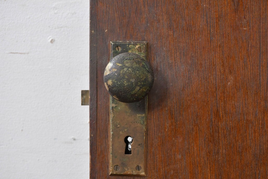 ヴィンテージ建具　柔らかく光を取り込むリブガラス入りドア　(R-085042)