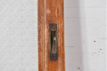 アンティーク建具　昭和初期　希少!　大正ロマン　当時物の花紋プレスガラス入り引き戸1枚　(R-085043)