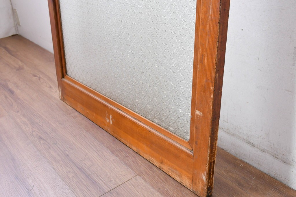 アンティーク建具　昭和初期　希少!　大正ロマン　当時物の花紋プレスガラス入り引き戸1枚　(R-085043)