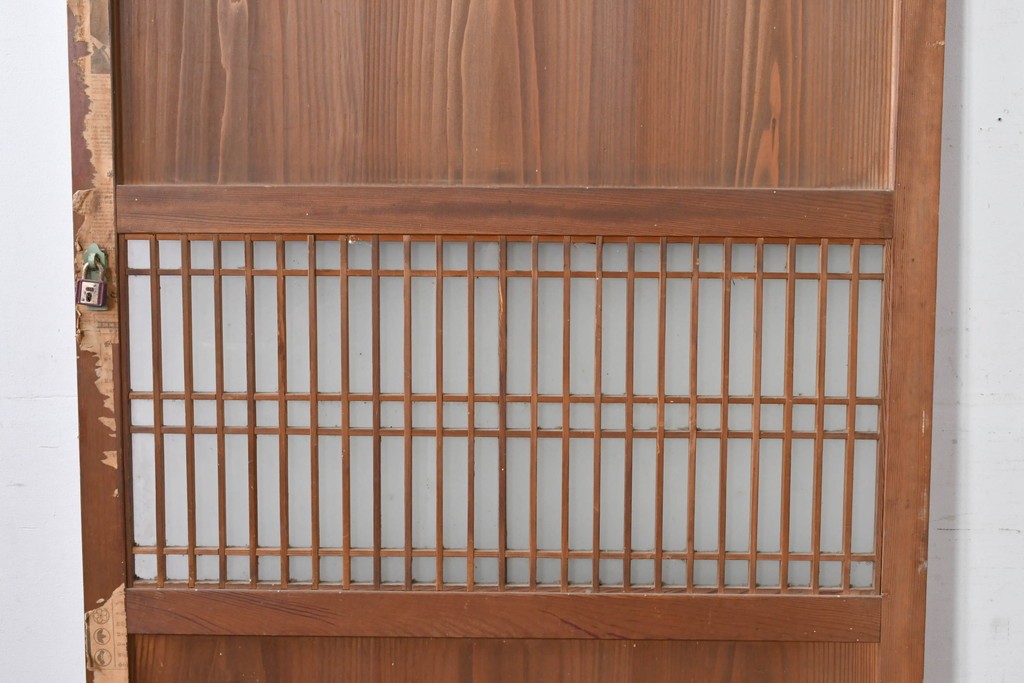 アンティーク建具　明治～大正期　和の趣が漂う格子入りガラス帯戸1枚　(R-085045)