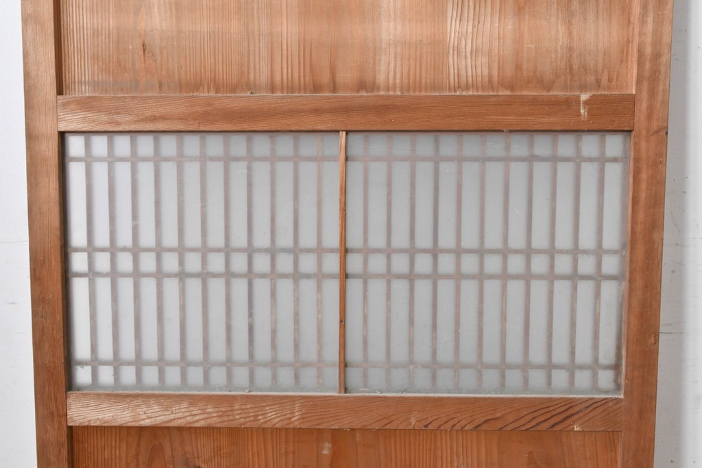 アンティーク建具　明治～大正期　和の趣が漂う格子入りガラス帯戸1枚　(R-085045)