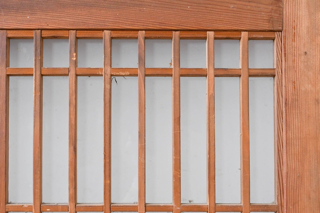 アンティーク建具　明治～大正期　和の趣が漂う格子入りガラス帯戸1枚　(R-085045)