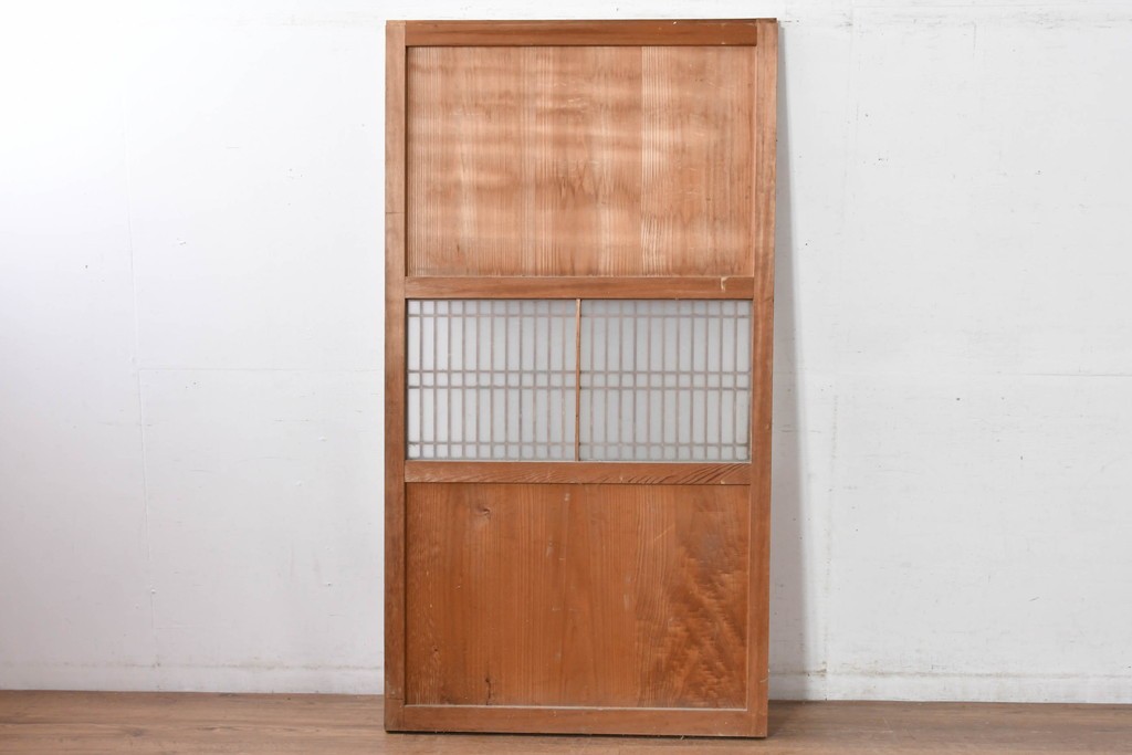 アンティーク建具　明治～大正期　和の趣が漂う格子入りガラス帯戸1枚　(R-085045)