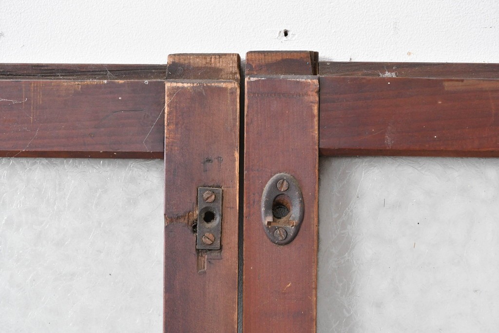 アンティーク建具　昭和初期～中期　大正ロマン　格子意匠のガラス窓2枚セット　(R-085046)