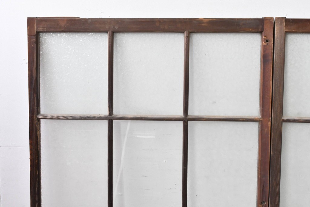 アンティーク建具　昭和初期～中期　大正ロマン　格子意匠のガラス窓2枚セット　(R-085046)