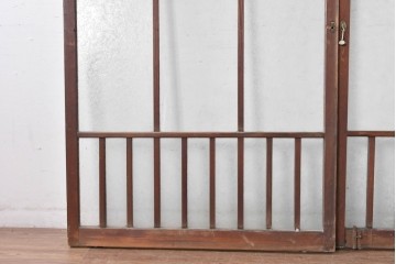 アンティーク建具　昭和初期～中期　大正ロマン　格子意匠のガラス窓2枚セット　(R-085046)