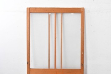 ヴィンテージ建具　昭和中期　端整な三本縦桟が目を引くガラス戸1枚　(R-085047)