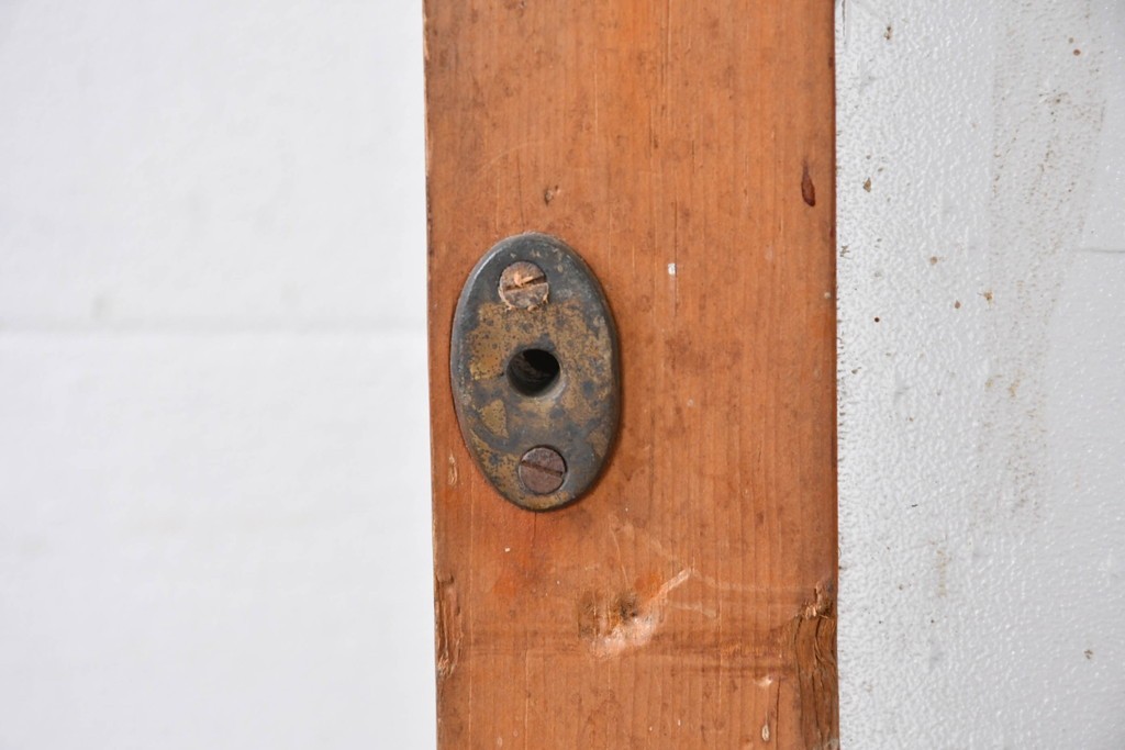 ヴィンテージ建具　昭和中期　端整な三本縦桟が目を引くガラス戸1枚　(R-085047)