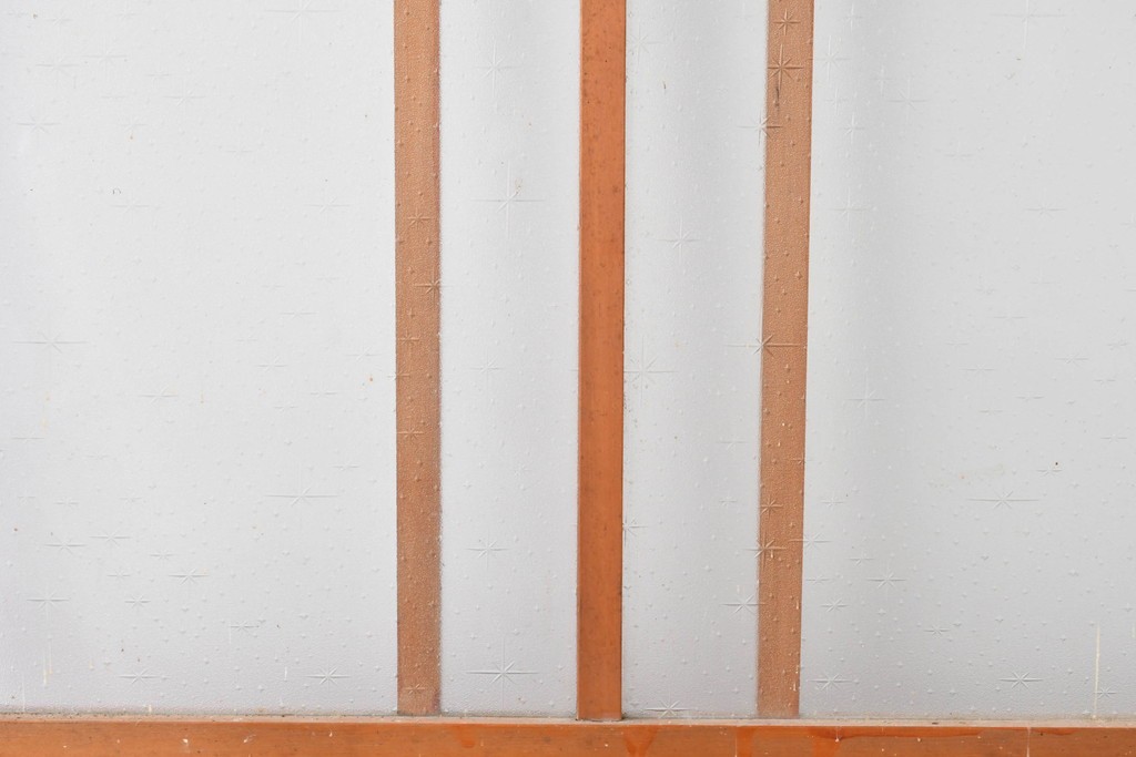 ヴィンテージ建具　昭和中期　端整な三本縦桟が目を引くガラス戸1枚　(R-085047)