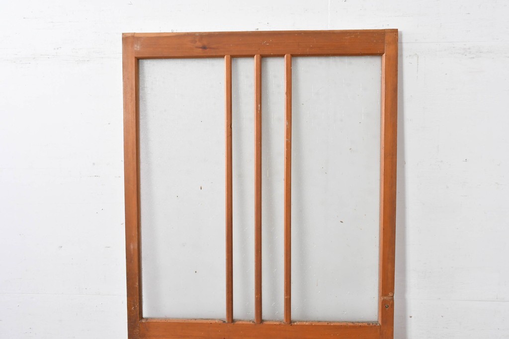 ヴィンテージ建具　昭和中期　温かな木味の三本縦桟ガラス戸1枚　(R-085048)