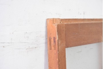 ヴィンテージ建具　昭和中期　温かな木味の三本縦桟ガラス戸1枚　(R-085048)