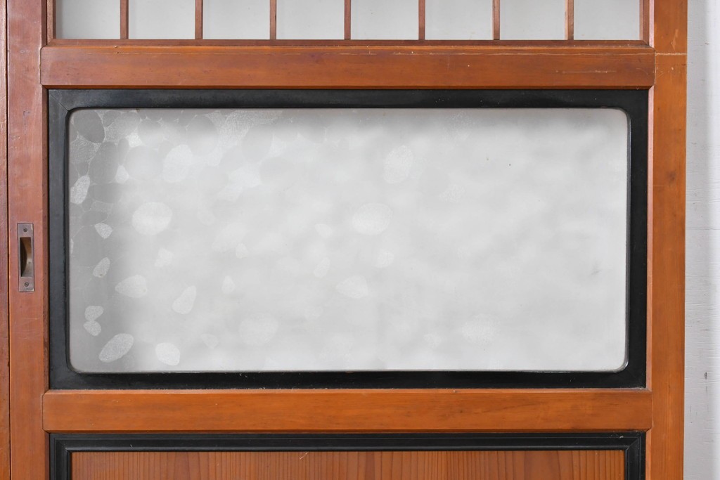 アンティーク建具　昭和初期～中期　美品　上手物!!　幾何学格子デザインの引き戸2枚セット　(R-085049)
