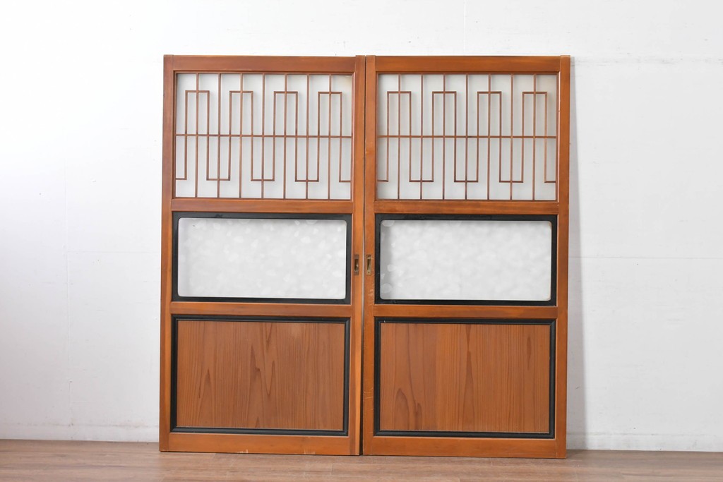 アンティーク建具　美品　上手物!!　凝った格子意匠の引き戸2枚セット　(R-085050)