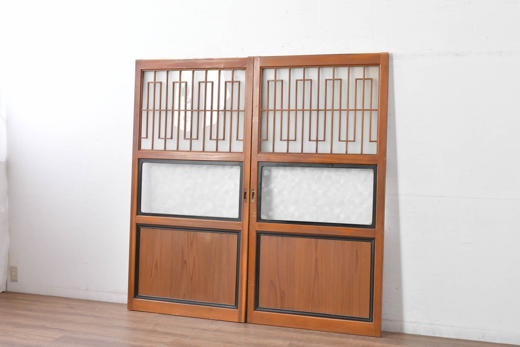 アンティーク建具　美品　上手物!!　凝った格子意匠の引き戸2枚セット　(R-085050)