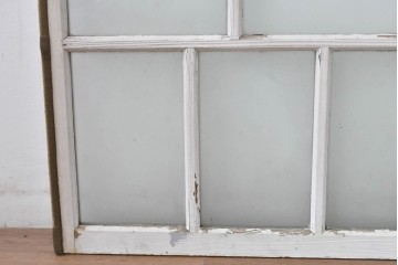 《ペイント仕上げ限定》　アンティーク建具　大正ロマン　格子デザインが趣深いガラス窓2枚セット　(R-085052)