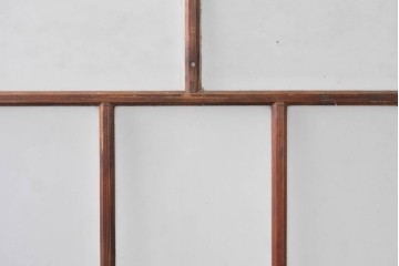 《ペイント仕上げ限定》　アンティーク建具　大正ロマン　格子デザインが趣深いガラス窓2枚セット　(R-085052)