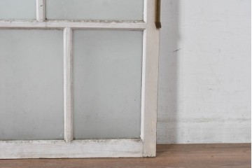 《ペイント仕上げ限定》　アンティーク建具　大正ロマン　格子デザインが趣深いガラス窓2枚セット　(R-085052)