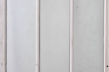 《ペイント仕上げ限定》　アンティーク建具　昭和初期　大正ロマン　格子デザインが趣深いガラス窓2枚セット　(R-085053)