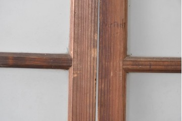 《ペイント仕上げ限定》　アンティーク建具　昭和初期　大正ロマン　格子デザインが趣深いガラス窓2枚セット　(R-085053)