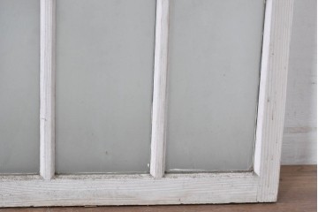 《ペイント仕上げ限定》　アンティーク建具　昭和初期　大正ロマン　格子デザインが趣深いガラス窓2枚セット　(R-085053)