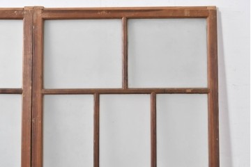 《ペイント仕上げ限定》　アンティーク建具　昭和初期　大正ロマン　格子デザインが趣深いガラス窓2枚セット　(R-085053)