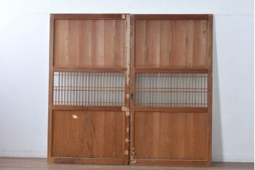 アンティーク建具　昭和初期～中期　縦格子が美しく映えるガラス帯戸2枚セット　(R-085054)
