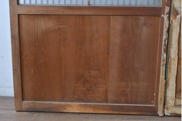 アンティーク建具　昭和初期～中期　縦格子が美しく映えるガラス帯戸2枚セット　(R-085054)