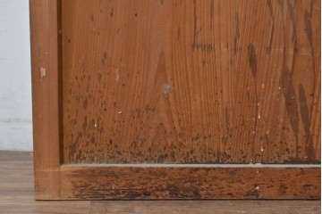 アンティーク建具　昭和初期～中期　縦格子が美しく映えるガラス帯戸2枚セット　(R-085054)