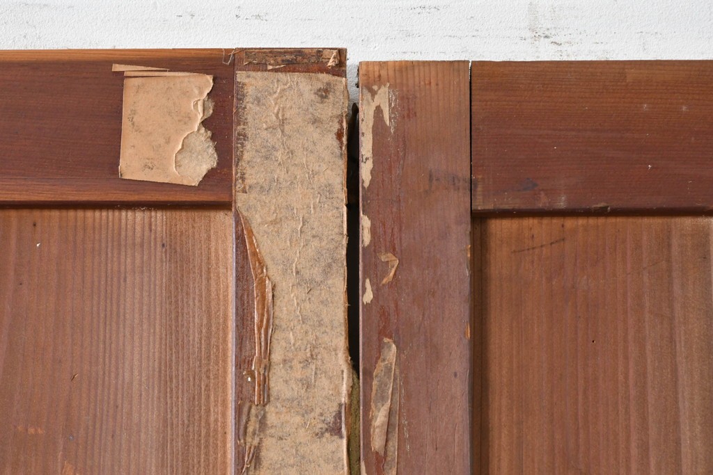 アンティーク建具　昭和初期～中期　縦格子が美しく映えるガラス帯戸2枚セット　(R-085054)