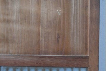 アンティーク建具　素朴な味わいの格子入りガラスの帯戸1枚　(R-085055)
