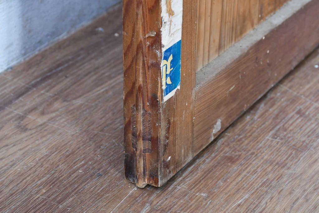 アンティーク建具　素朴な味わいの格子入りガラスの帯戸1枚　(R-085055)