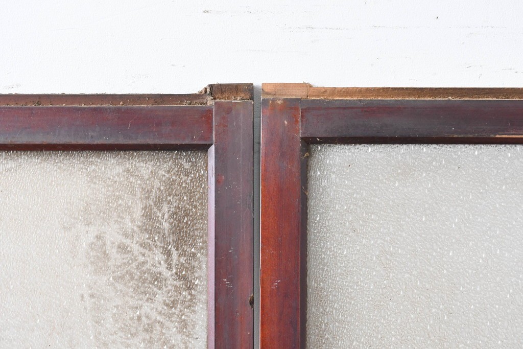 アンティーク建具　昭和初期　光をやわらかく取り込む格子入りのガラス戸3枚セット　(R-085056)