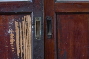 アンティーク建具　昭和初期　光をやわらかく取り込む格子入りのガラス戸3枚セット　(R-085056)