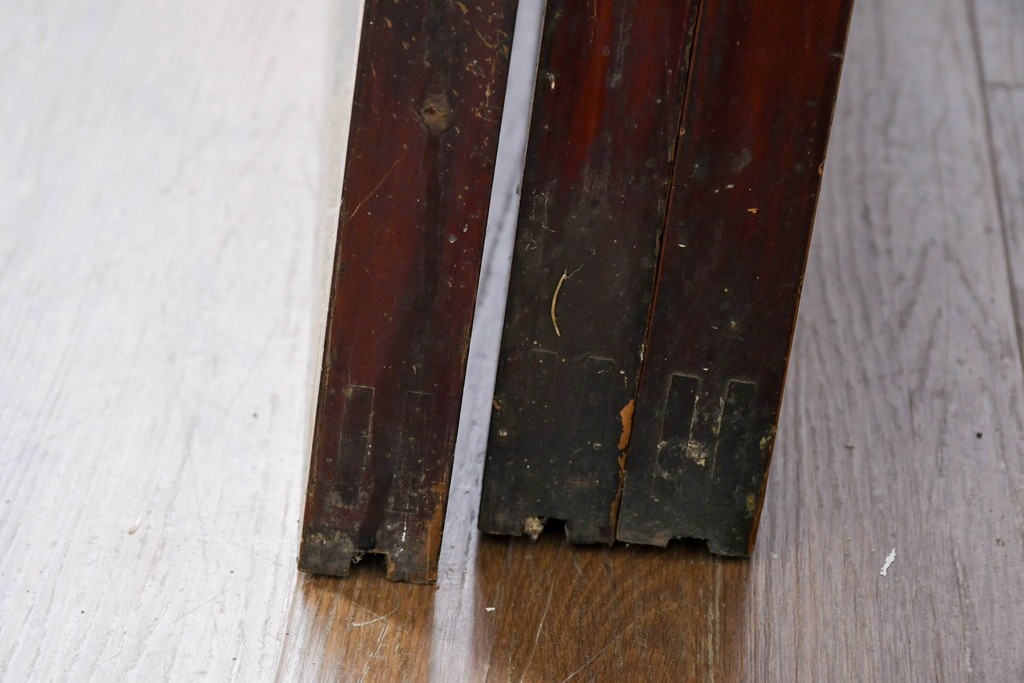 アンティーク建具　昭和初期　光をやわらかく取り込む格子入りのガラス戸3枚セット　(R-085056)