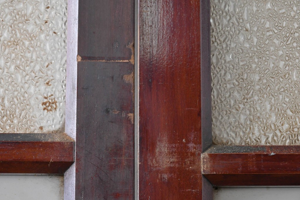 アンティーク建具　昭和初期　光をやわらかく取り込む格子入りのガラス戸3枚セット　(R-085056)