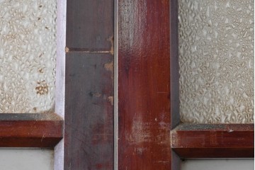 アンティーク建具　昭和初期　光をやわらかく取り込む格子入りのガラス戸3枚セット　(R-085056)