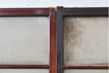 アンティーク建具　昭和初期　光をやわらかく取り込む格子入りのガラス戸3枚セット　(R-085056)