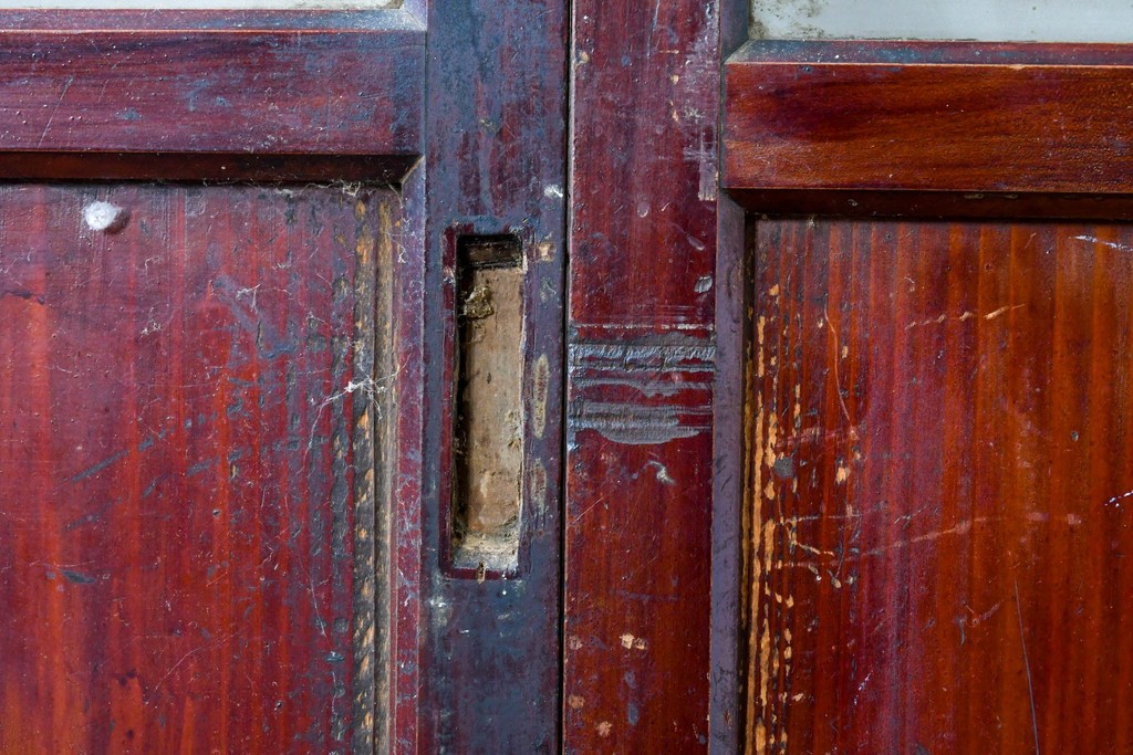 アンティーク建具　昭和初期　光をやわらかく取り込む格子入りのガラス戸3枚セット　(R-085056)