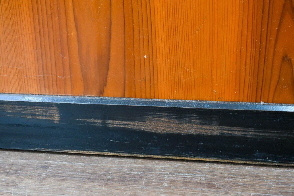 アンティーク建具　昭和初期～中期　板戸とガラス帯を組み合わせたガラス帯戸2枚セット　(R-085057)