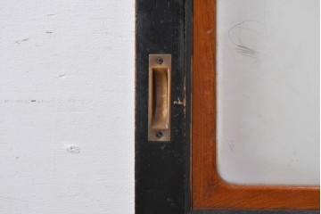 アンティーク建具　昭和初期～中期　板戸とガラス帯を組み合わせたガラス帯戸2枚セット　(R-085057)