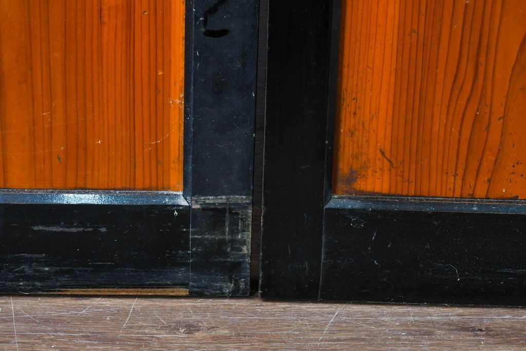 アンティーク建具　昭和初期～中期　板戸とガラス帯を組み合わせたガラス帯戸2枚セット　(R-085057)