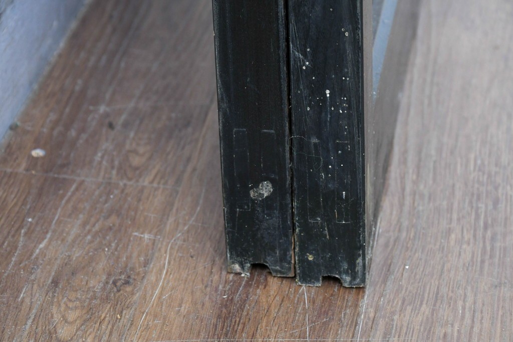 アンティーク建具　昭和初期～中期　板戸とガラス帯を組み合わせたガラス帯戸2枚セット　(R-085057)